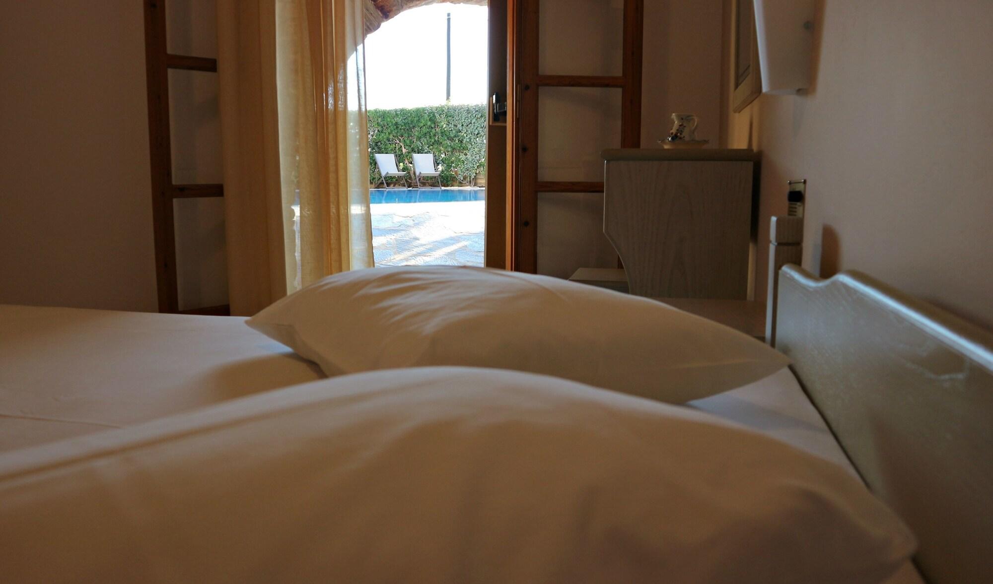 Proteas Hotel & Suites Agios Prokopios  Dış mekan fotoğraf
