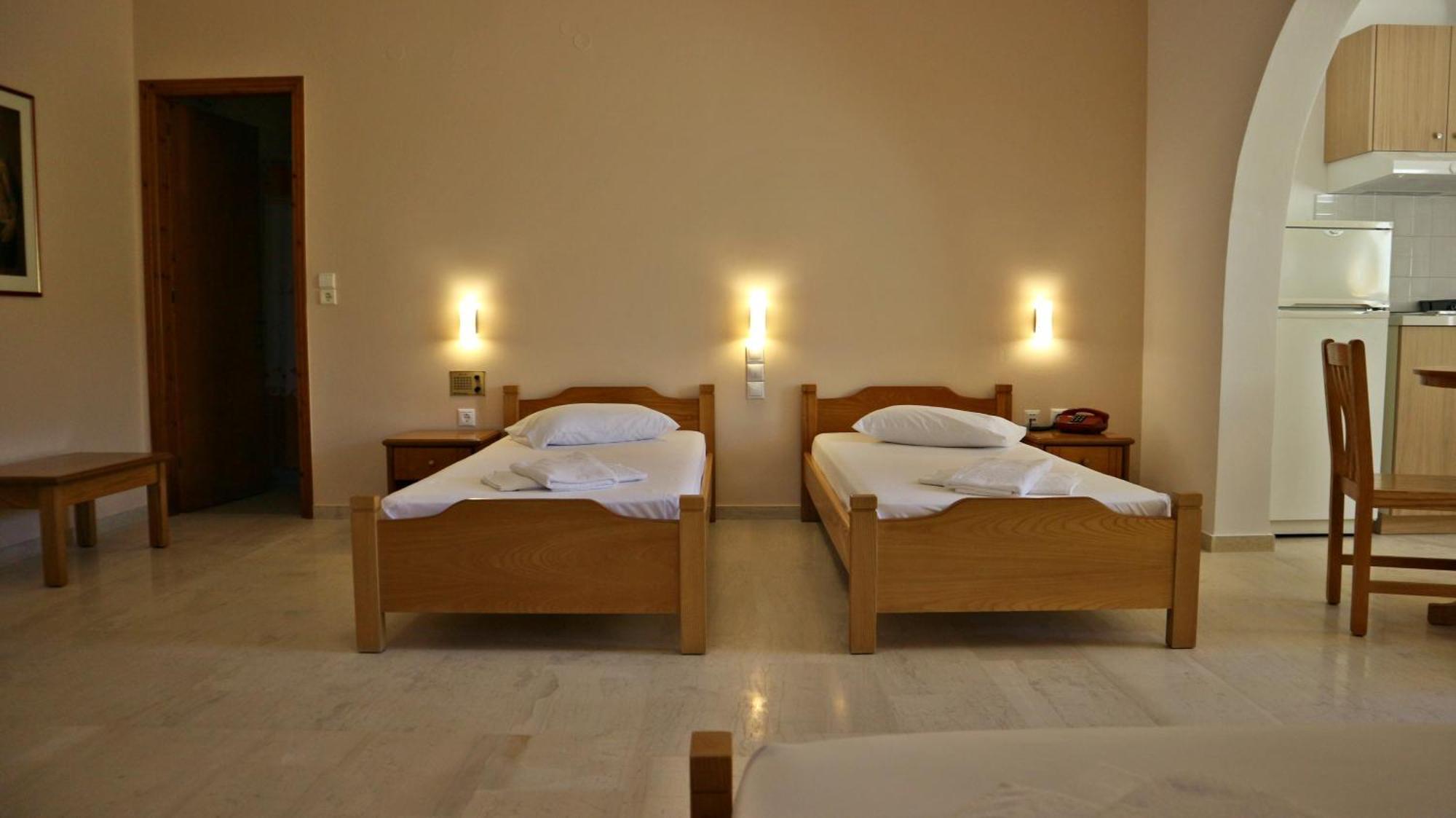 Proteas Hotel & Suites Agios Prokopios  Dış mekan fotoğraf